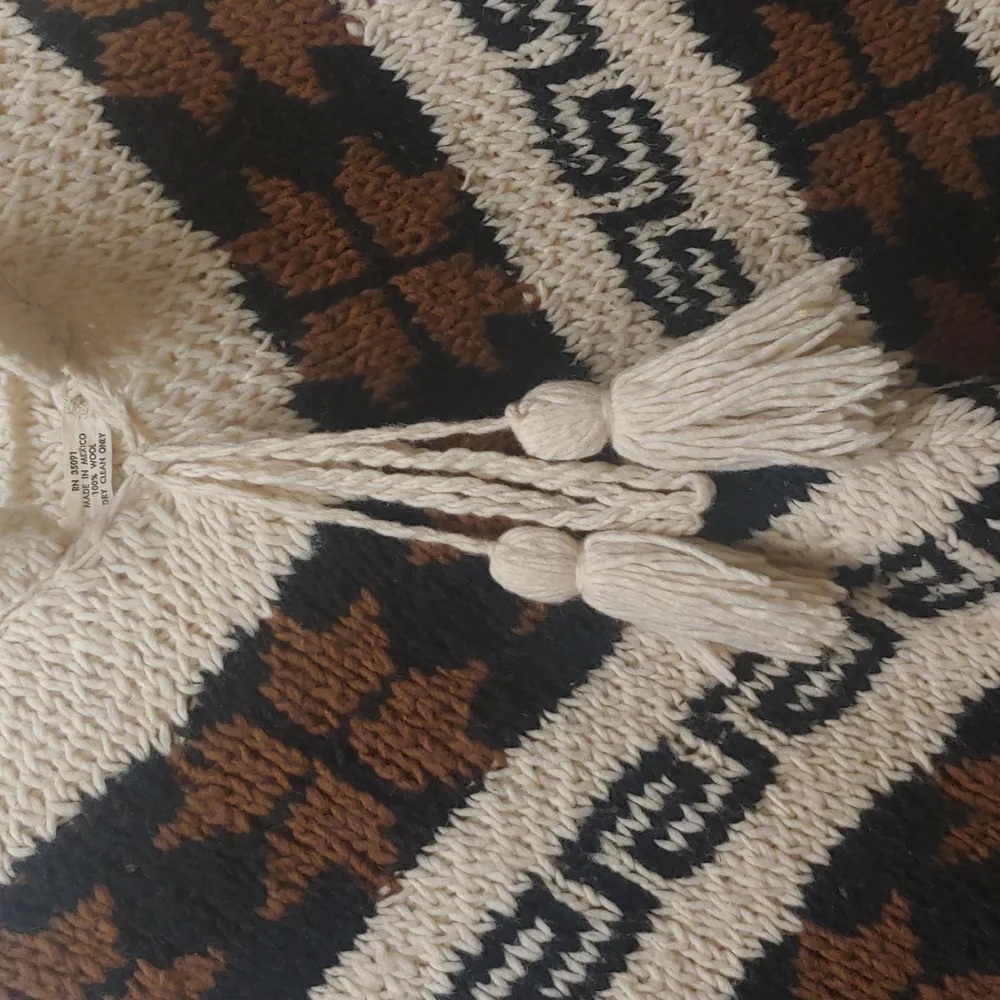 100% Wool overhead shawl Rebozo cape Mexico... Boho One Sz. Fits most - Picture 4 of 14